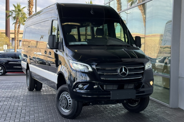mercedes luxury van