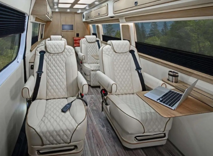 sprinter van limo 01