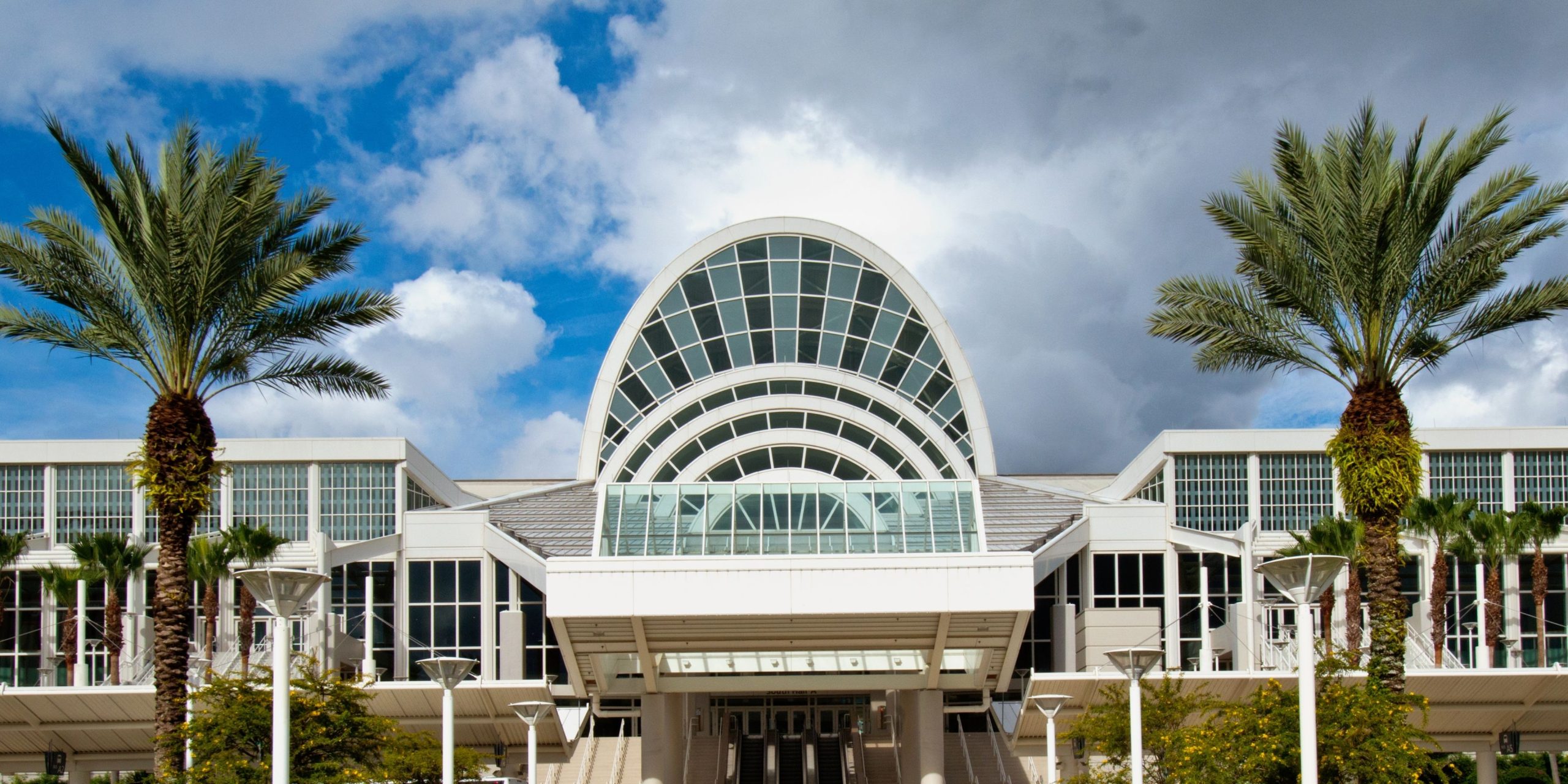 orlux luxury Orlando Convention Center Van Service