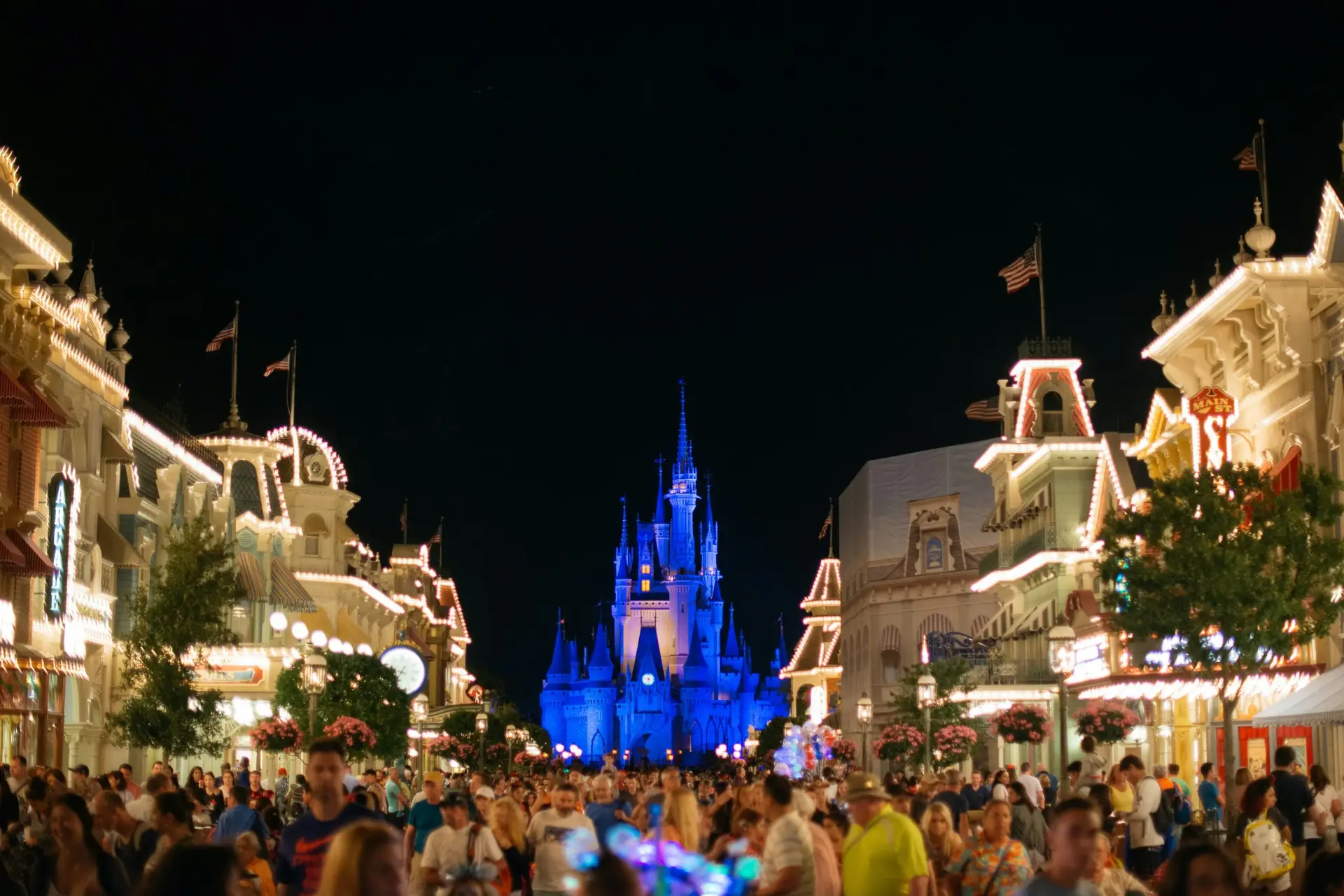Orlux Disney World group transportation is the ultimate hack for luxury family travel in 2026